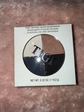 TIGI Quad Eyeshadow Palette — White, Bronze, Navy & Black